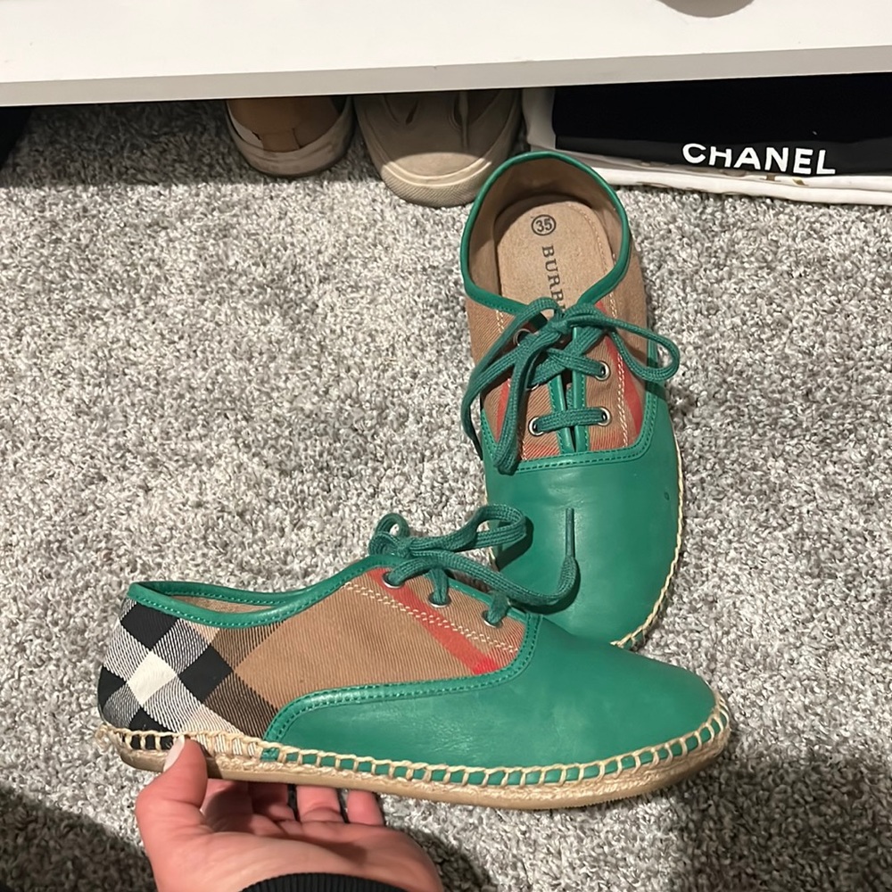 Burberry tie up espadrille